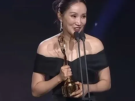 IMG_20260804_080431_586.jpg 아내가 상 받는데 남편이 더 울어버린 이유
